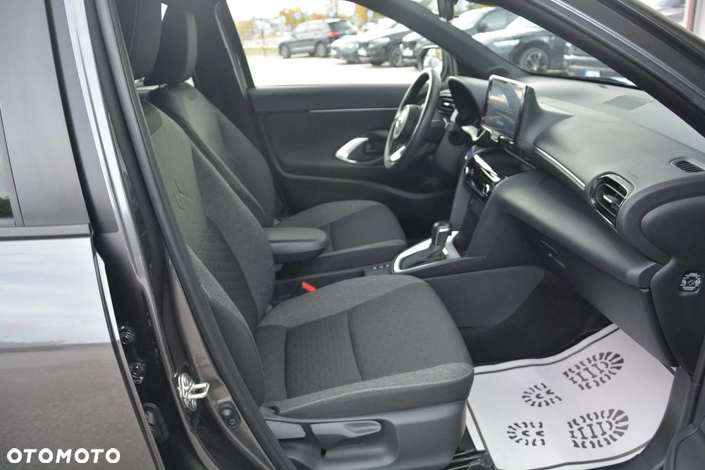 Toyota Yaris Cross - 15