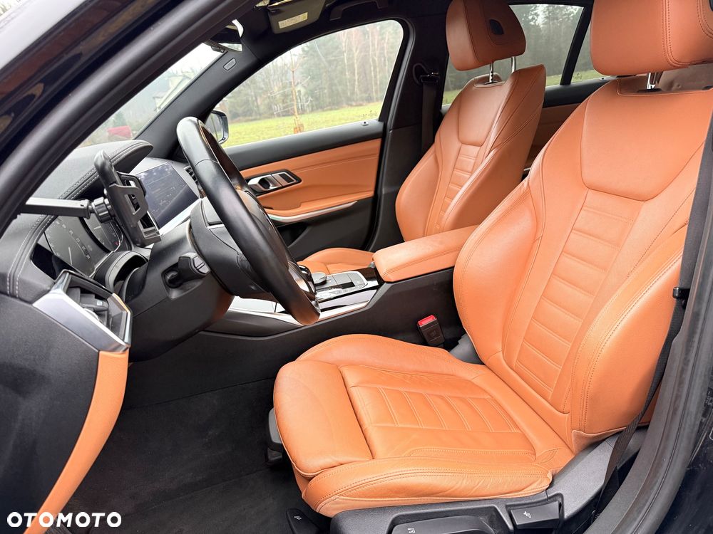 BMW Seria 3 318i Luxury Line sport - 9