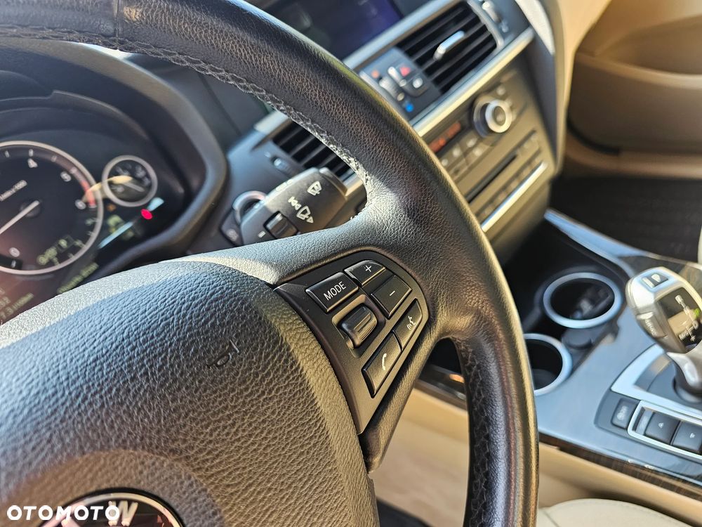 BMW X3 xDrive20d - 32