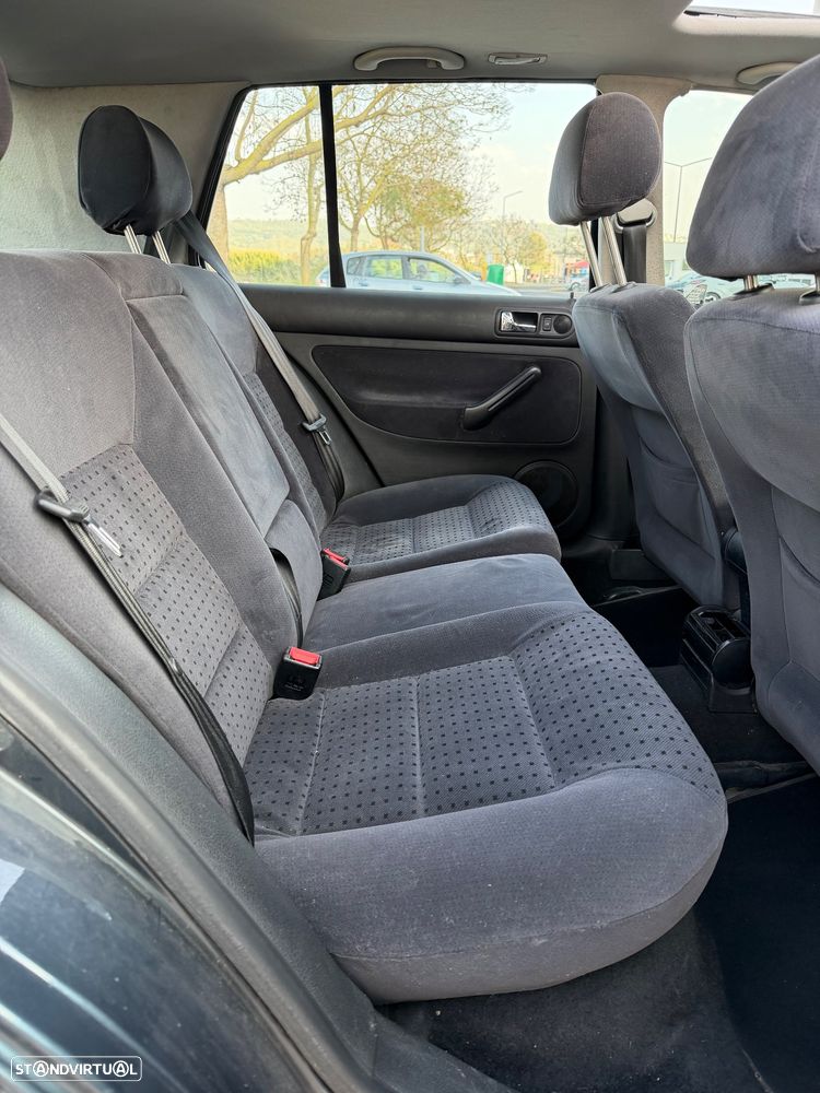 VW Golf 1.4i Confortline - 8