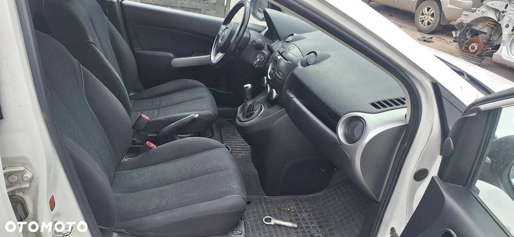 MAZDA 2 II DE 1,6CITD 90KM komputer zestaw startowy - 2