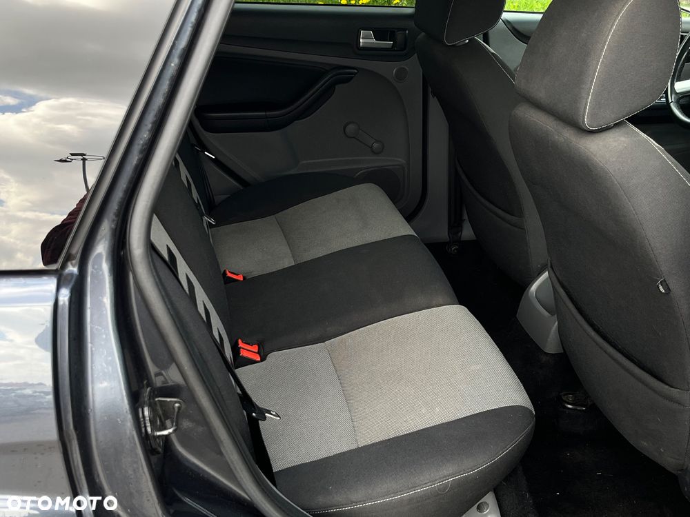 Ford Focus 2.0 TDCi Trend + - 8