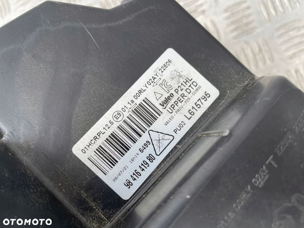 PEUGEOT 208 II LAMPA PRZÓD LEWA FULL LED 9841642080 9841641980 - 11