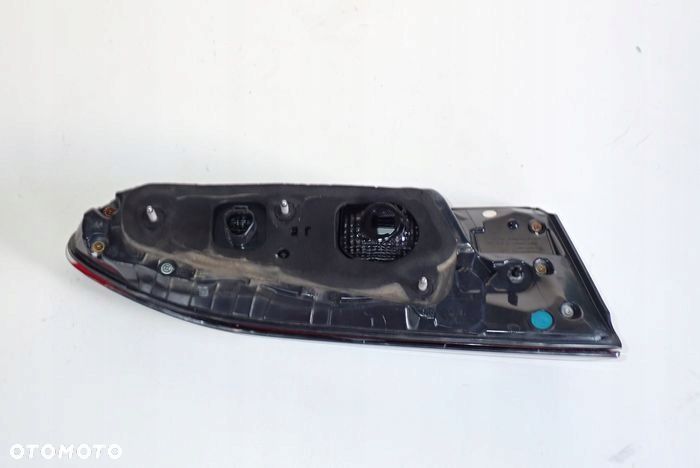 TOYOTA CROSS LED 22- lampa prawa tylna tył w klapę - 3