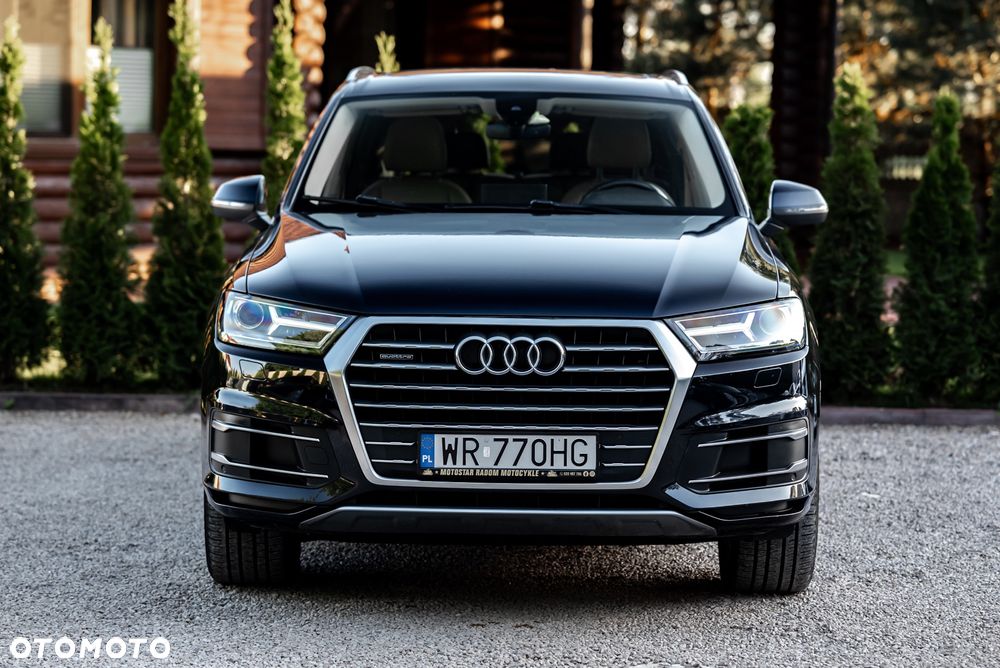 Audi Q7 - 7