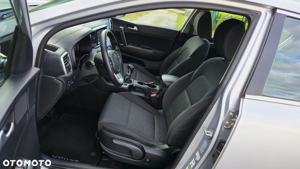 Kia Sportage 1.6 GDI 2WD SPIRIT - 16