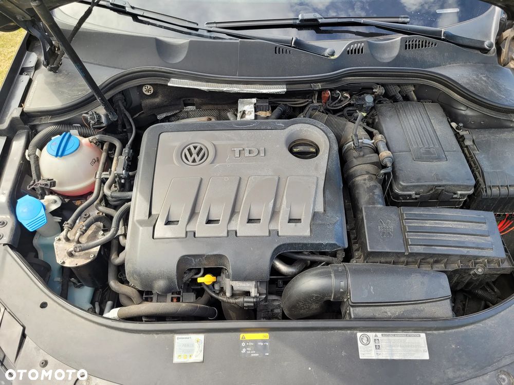 Volkswagen Passat 2.0 TDI Edition 40 DSG - 7