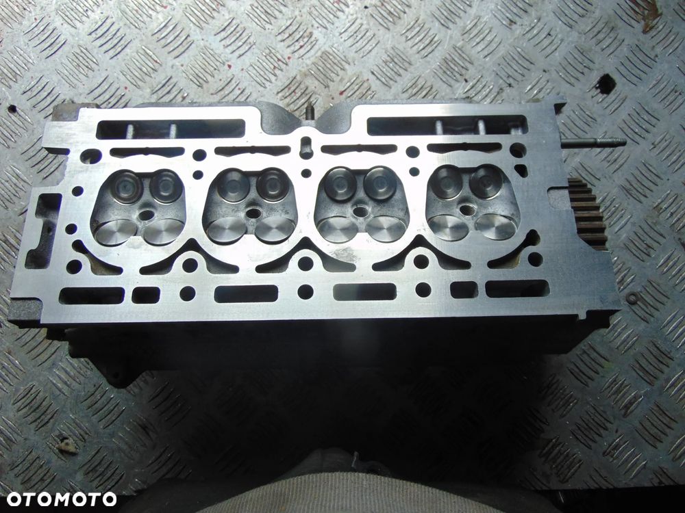 Głowica Clio 3 1,2 16 v po regeneracji 8200460196