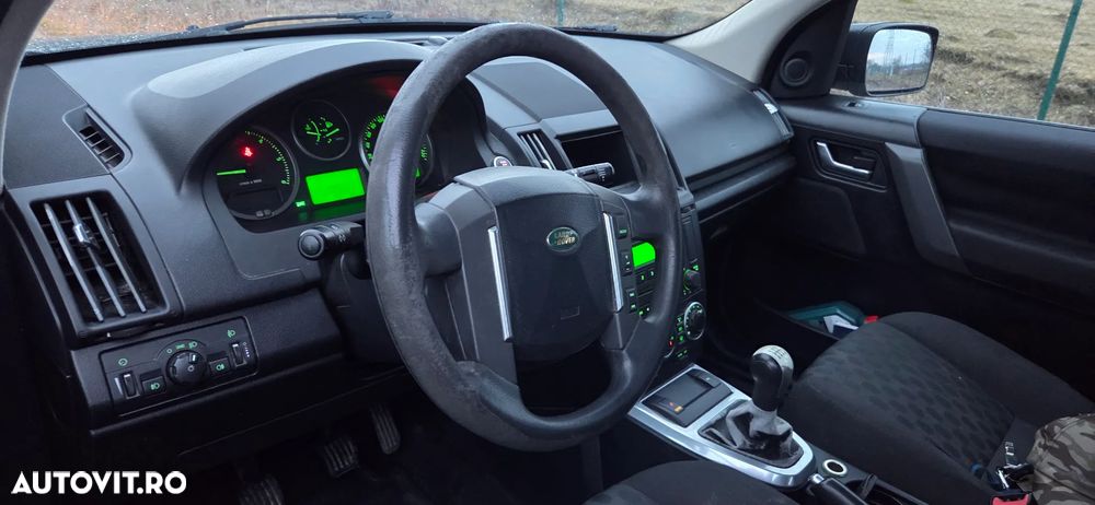 Land Rover Freelander 2.2 TD4 SE - 7
