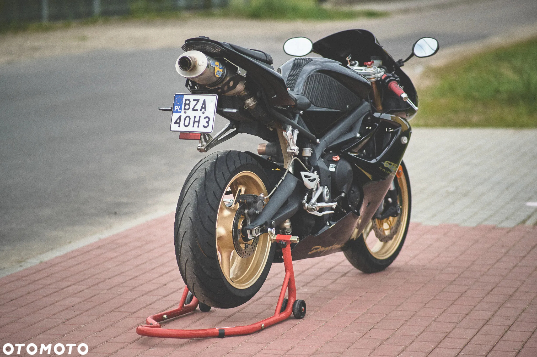 Triumph Daytona - 3