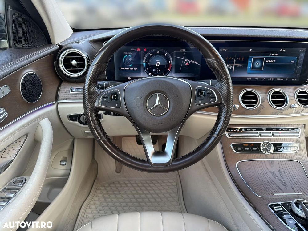 Mercedes-Benz E 220 d 4MATIC Aut. - 11