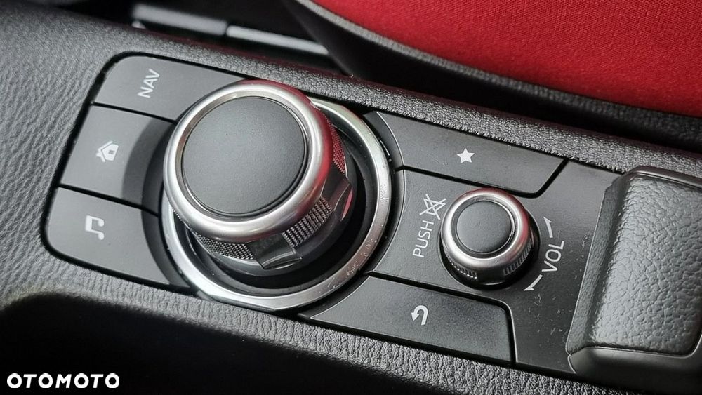 Mazda 2 - 16