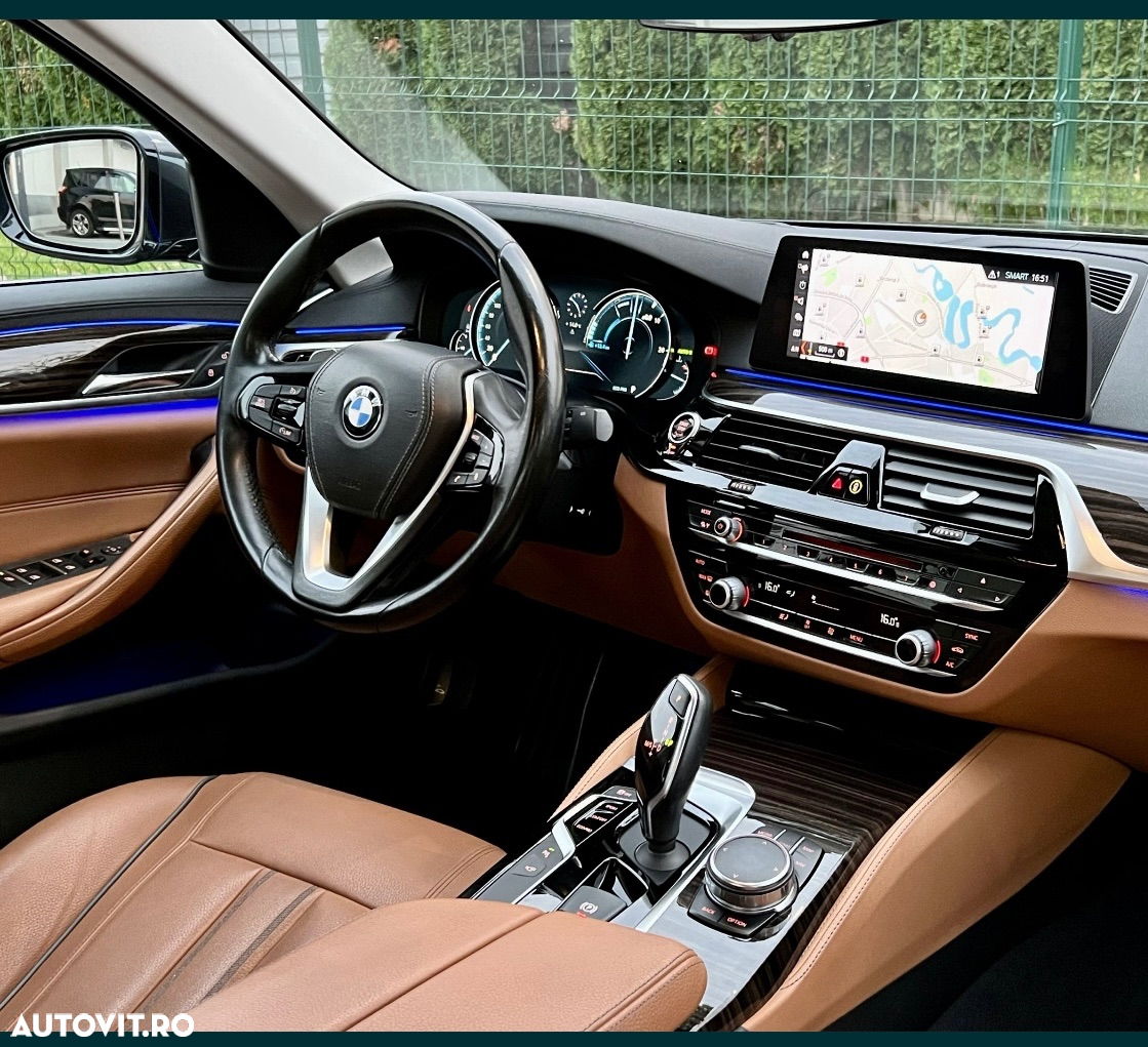 BMW Seria 5 520d Aut. Luxury Line - 11