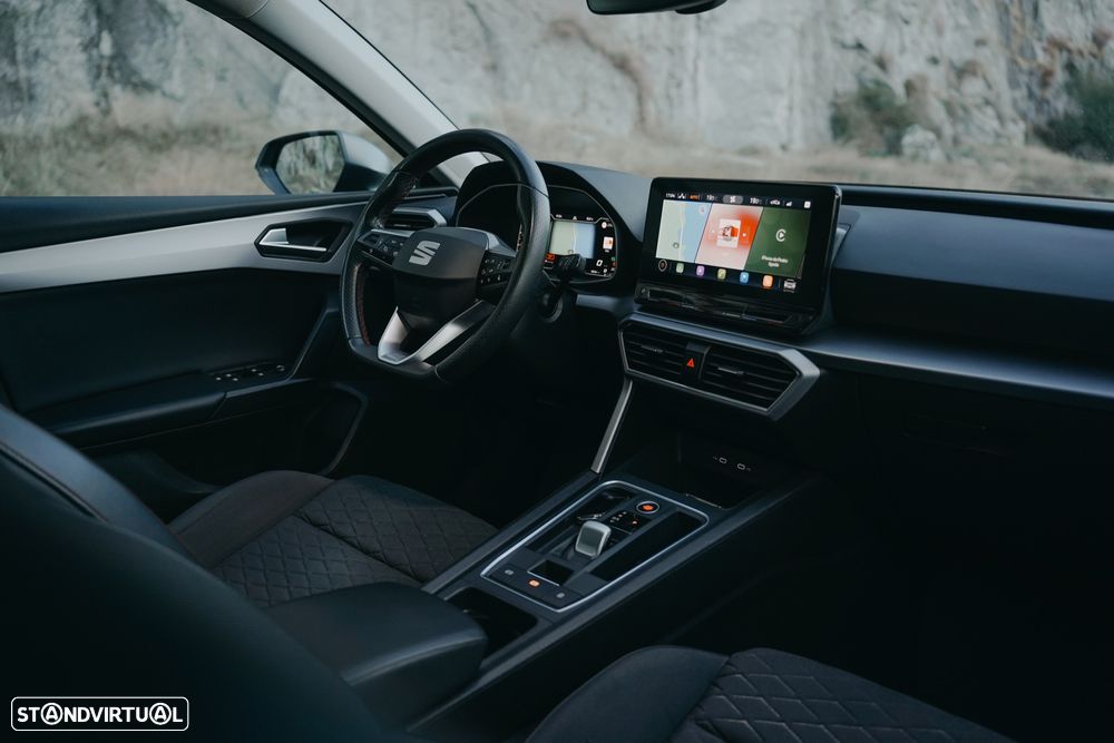 SEAT Leon ST 2.0 TDI DSG FR Black Edition - 25