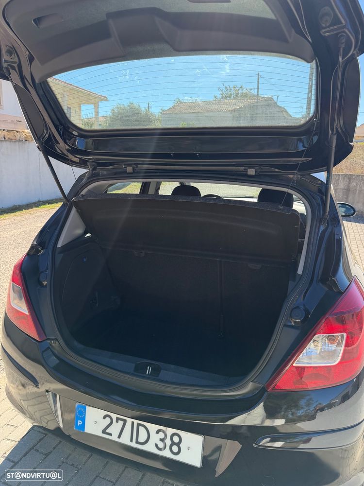 Opel Corsa 1.2 Cosmo - 12