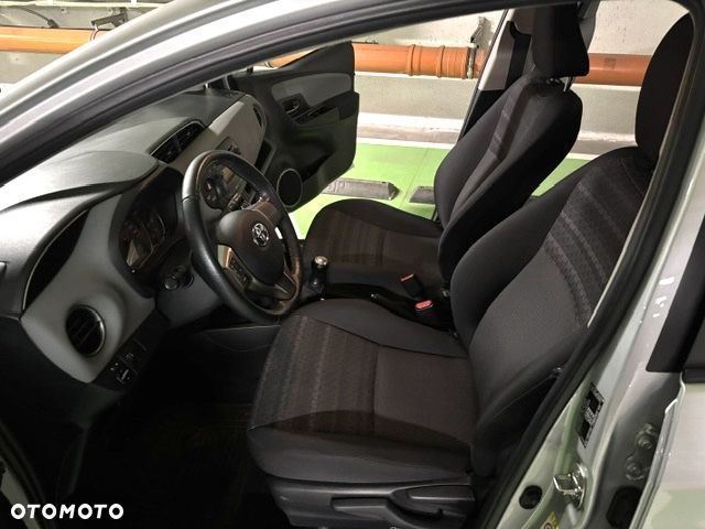 Toyota Yaris - 8