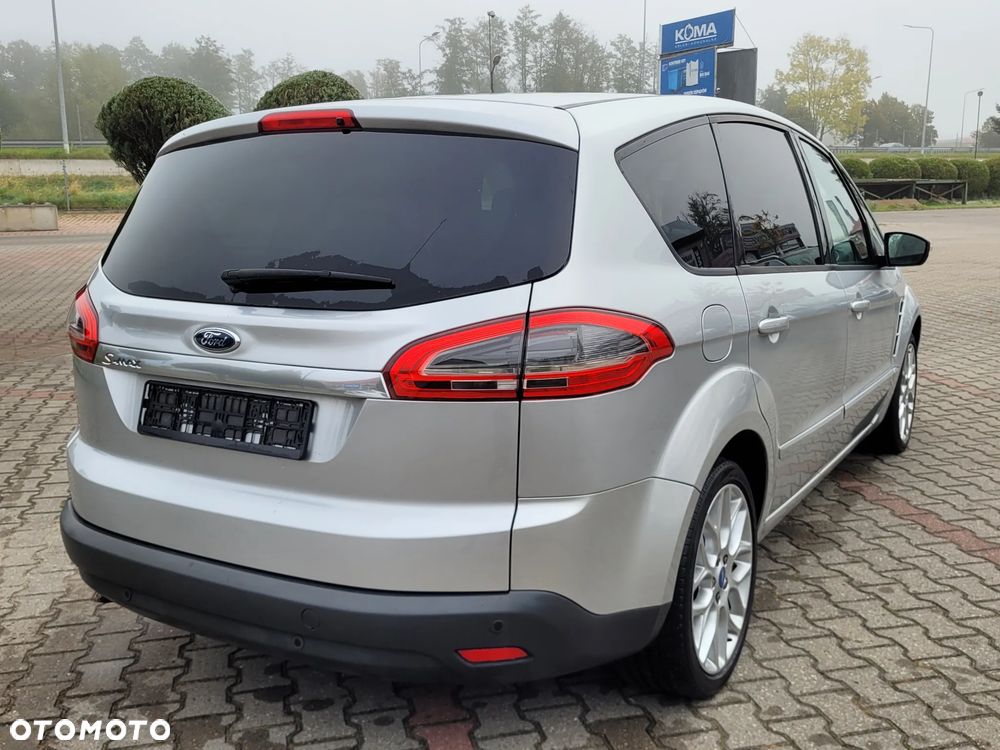 Ford S-Max - 9