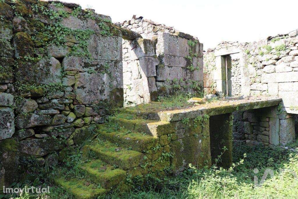 Casa de aldeia em Mouçós e Lamares de 526,00 m2 - Grande imagem: 5/30