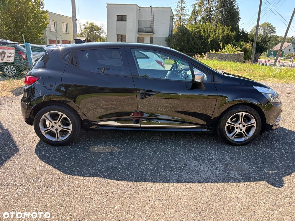 Renault Clio - 5