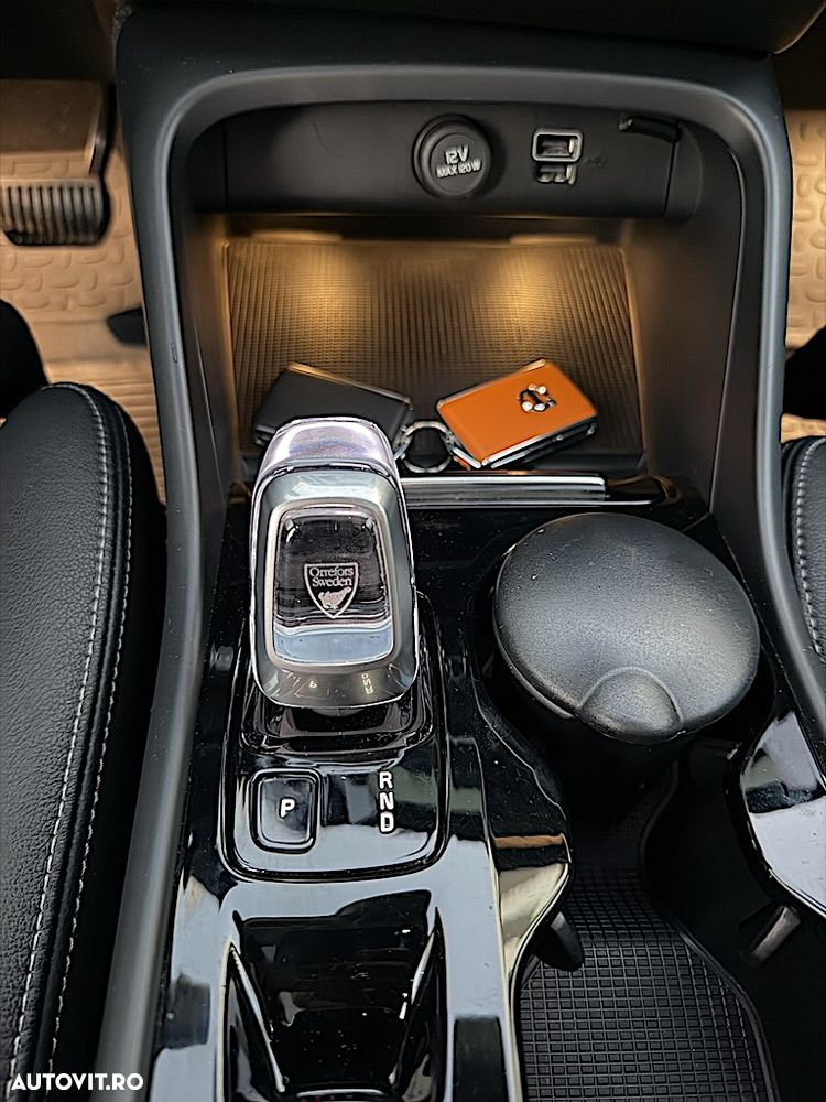 Volvo XC 40 D4 AWD Inscription - 10