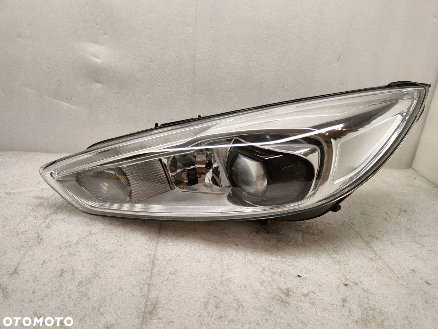 Ford Focus MK3 LIFT XENON Przód strona lewa F1EB-13D155-AB - 1