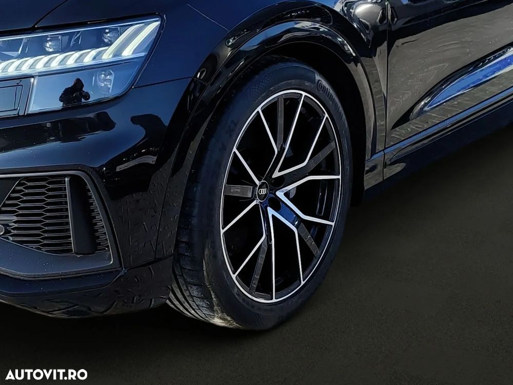 Audi Q8 - 10