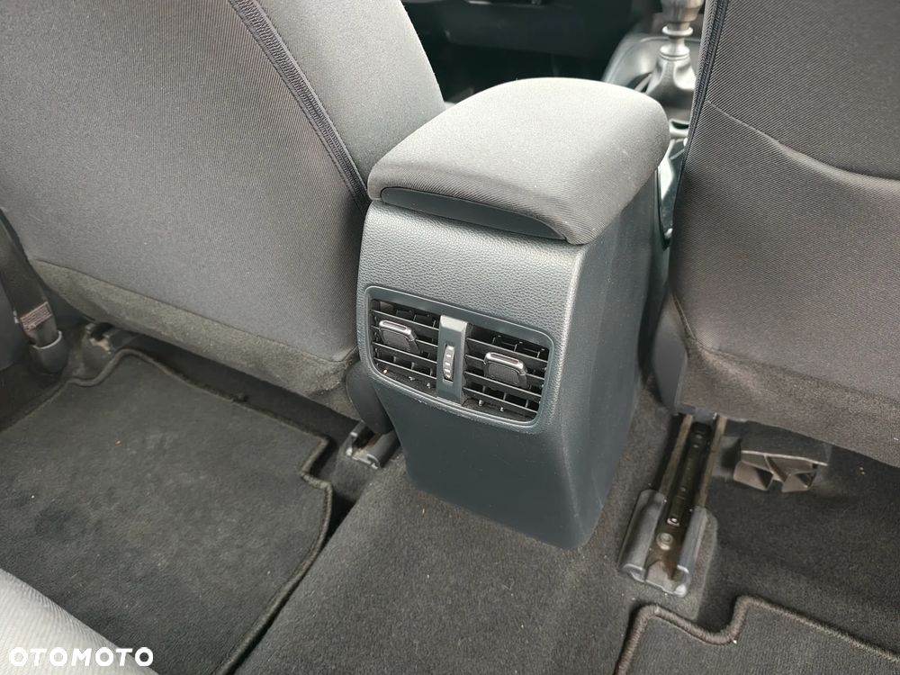 Toyota Corolla 1.5 Comfort - 13