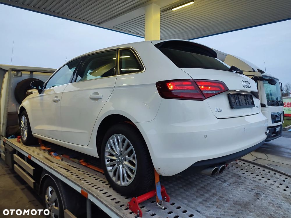 Audi A3 Sportback 2.0 TDI S tronic Ambition - 34