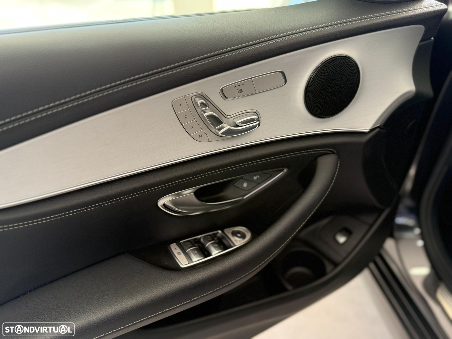 Mercedes-Benz E 300 de AMG Line - 11