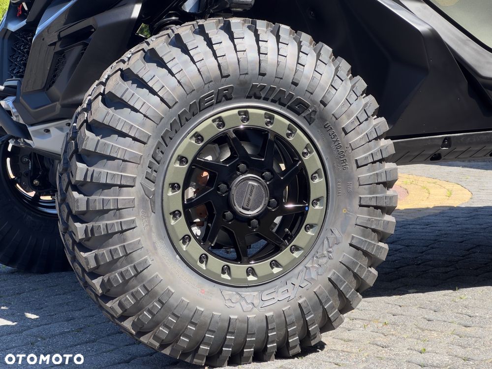Can-Am Maverick - 11