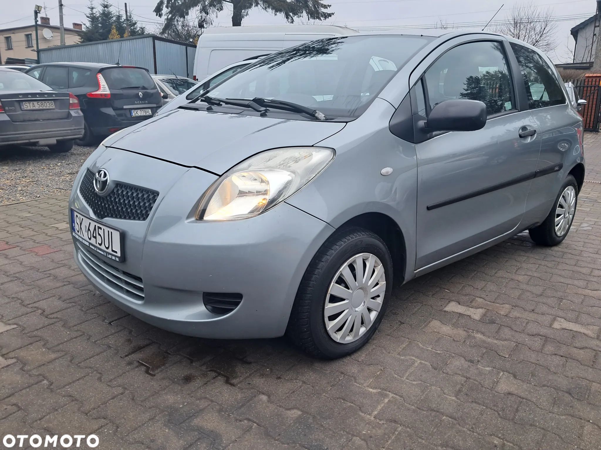 Toyota Yaris 1.0 Luna - 1