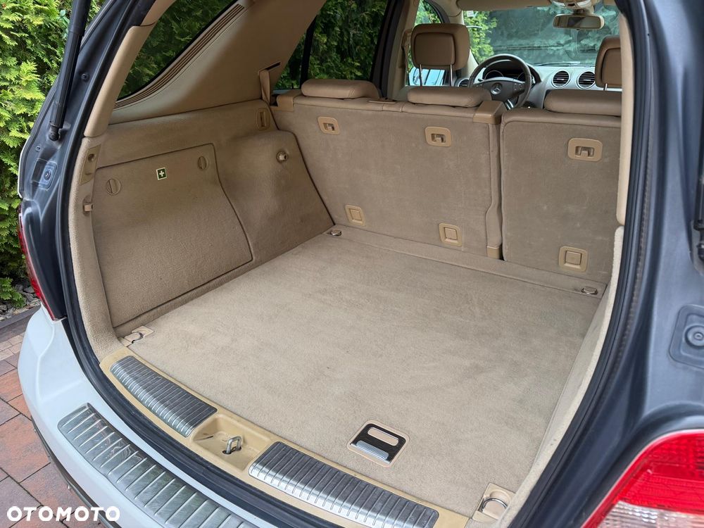 Mercedes-Benz ML 500 4-Matic - 16