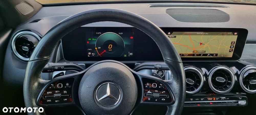 Mercedes-Benz GLB 200 Progressive 7G-DCT - 37