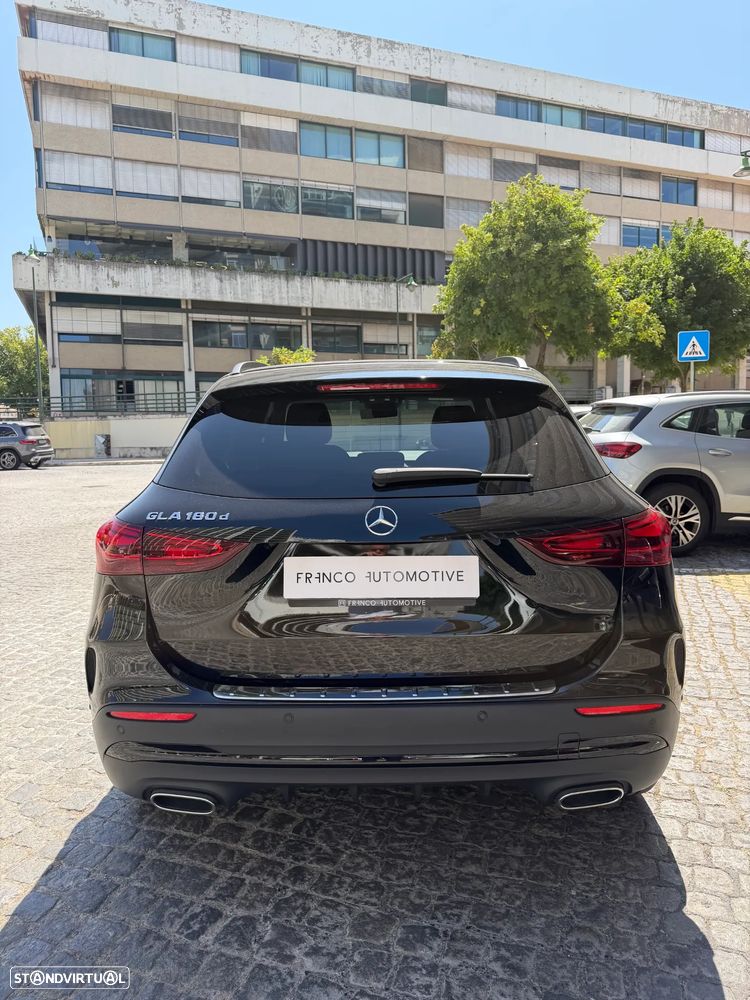 Mercedes-Benz GLA 180 d AMG Line - 16