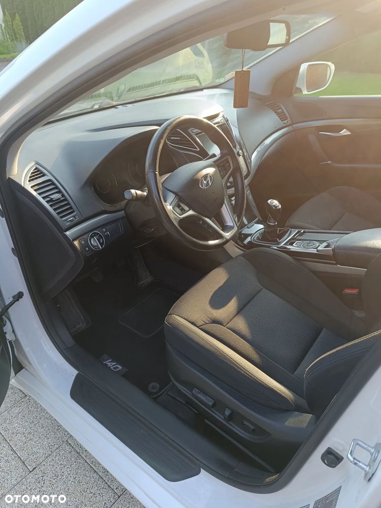 Hyundai i40 i40cw 1.7 CRDi Fifa World Cup Edition - 9