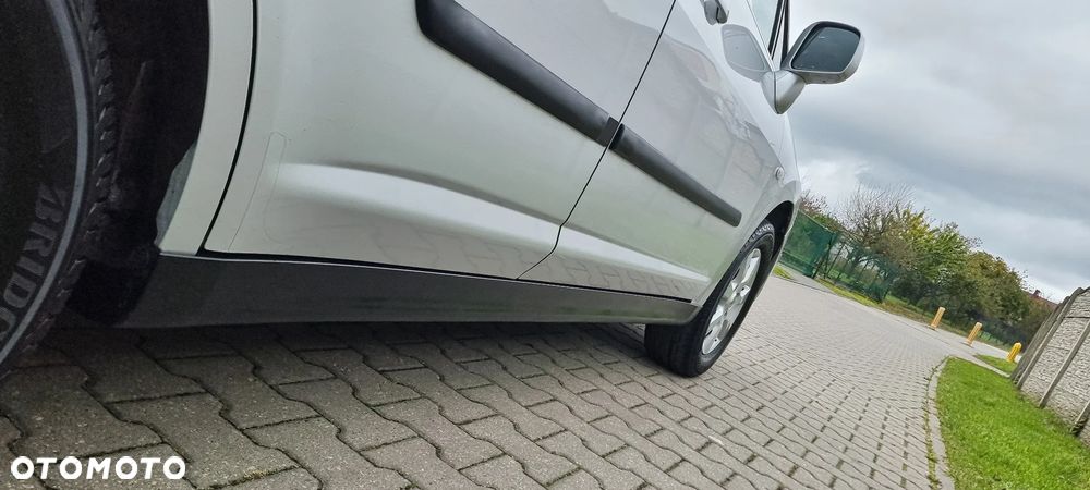 Nissan Tiida 1.6 acenta - 10
