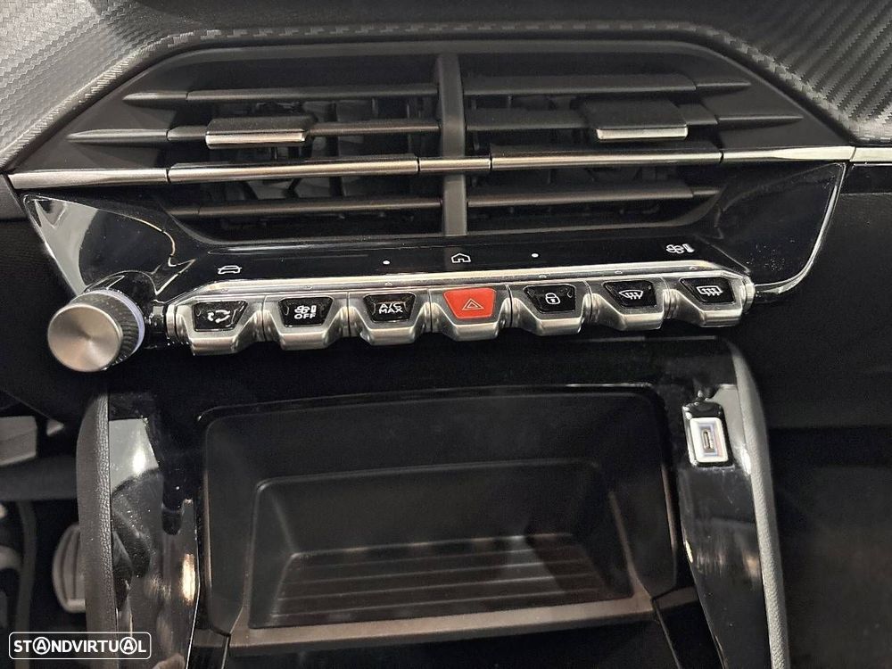 Peugeot 208 PureTech 100 Style - 17