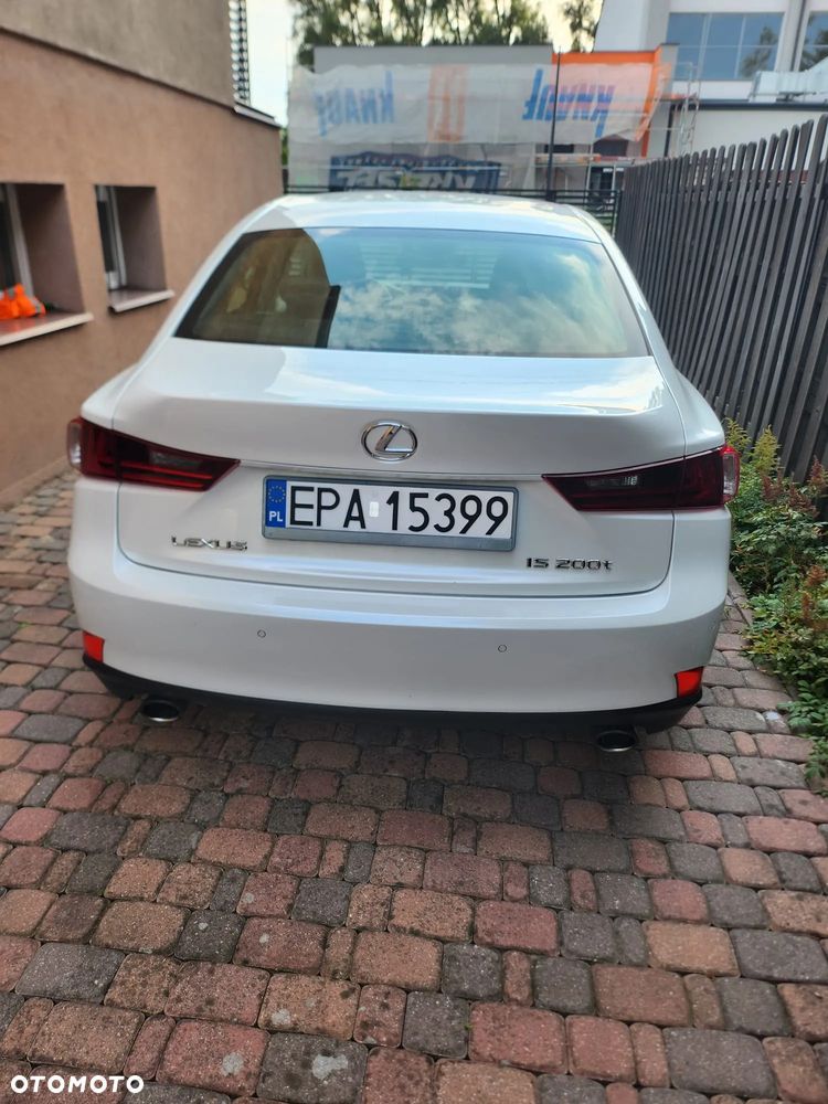 Lexus IS 200t Comfort - 9