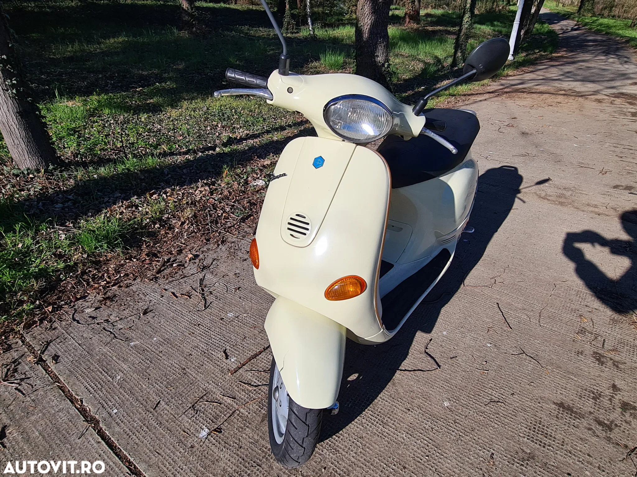 Piaggio Vespa - 3