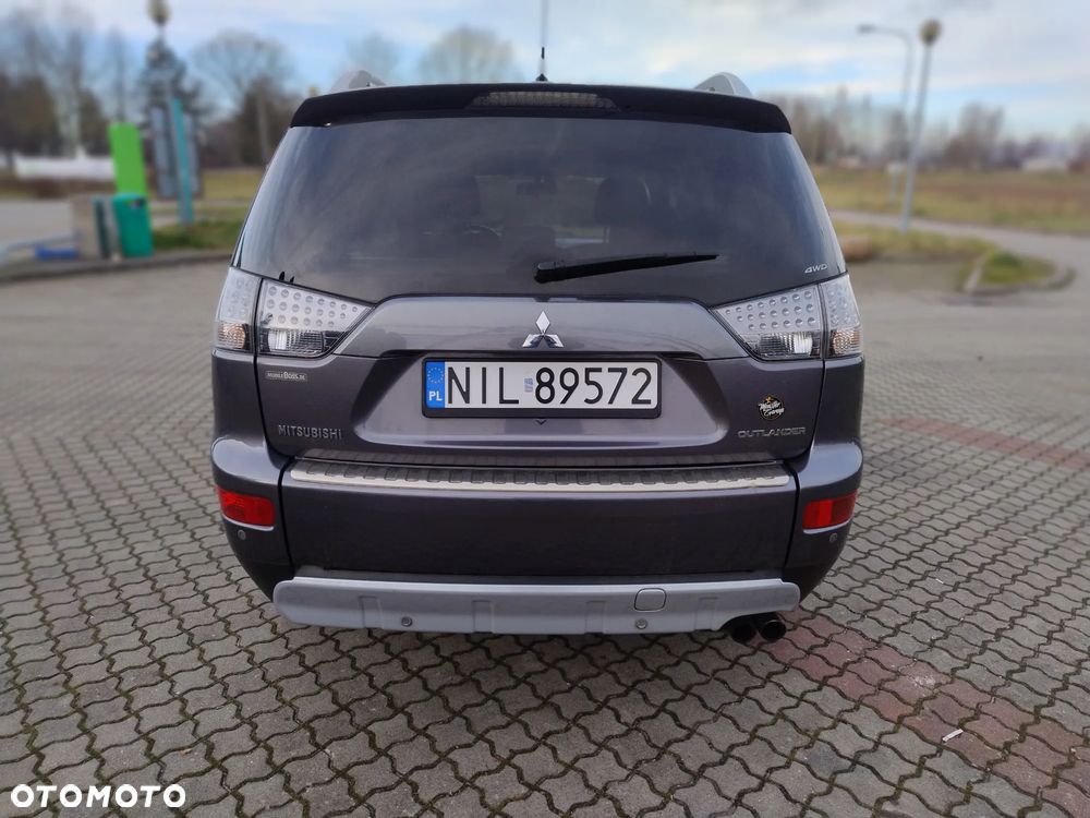 Mitsubishi Outlander - 5