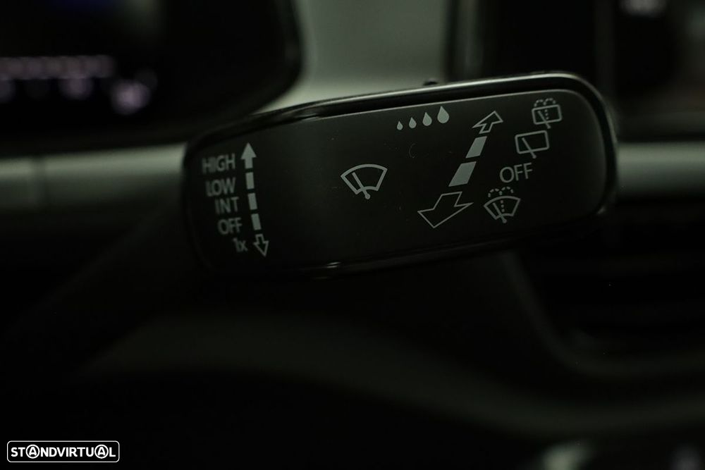 VW T-Roc 1.0 TSI Life - 17