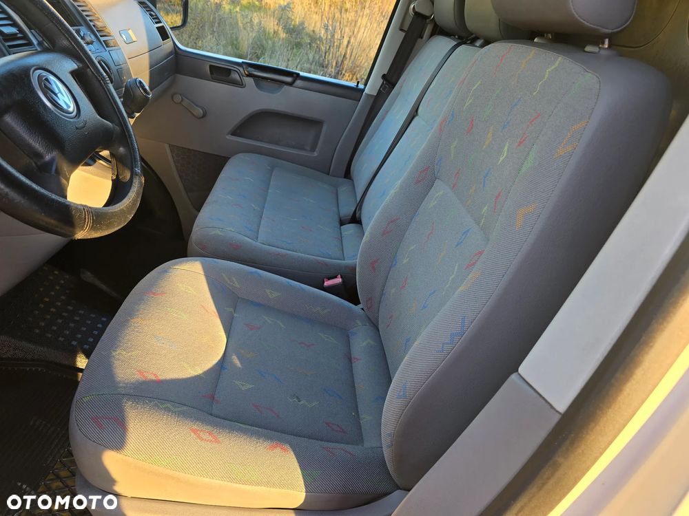 Volkswagen Transporter - 11
