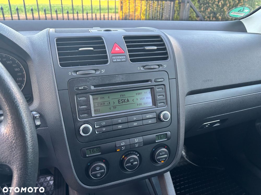 Volkswagen Golf 1.6 Basis - 29