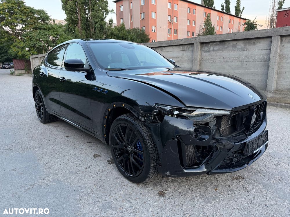Maserati Levante - 3