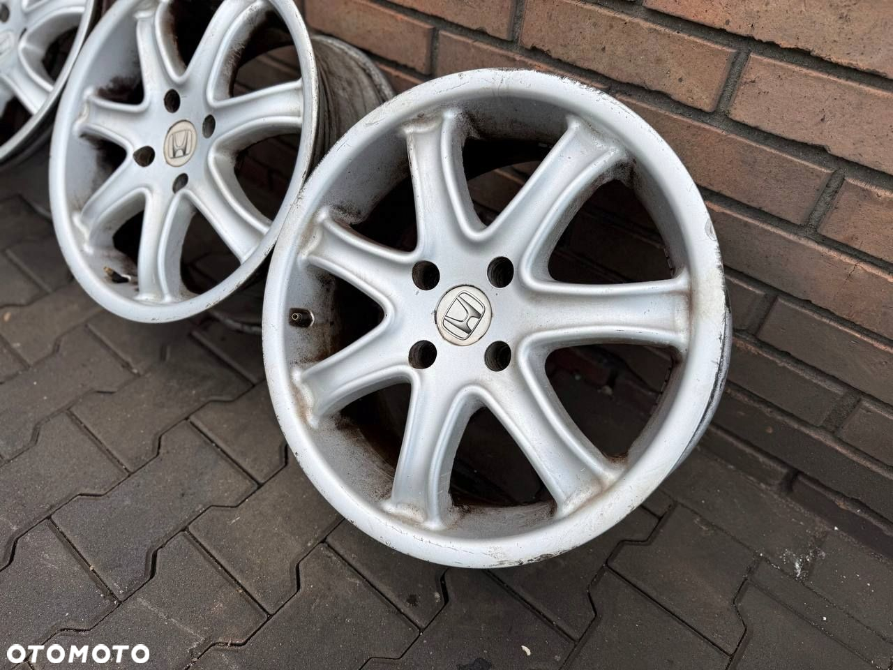 FELGI ALUMINIOWE POSTERT 4X114,3 17 x 7,5J - 7