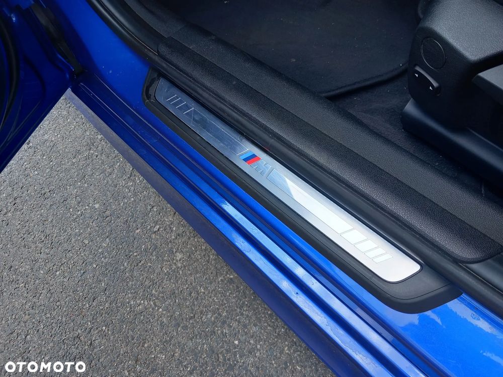 BMW Seria 3 318d M Sport Shadow - 29