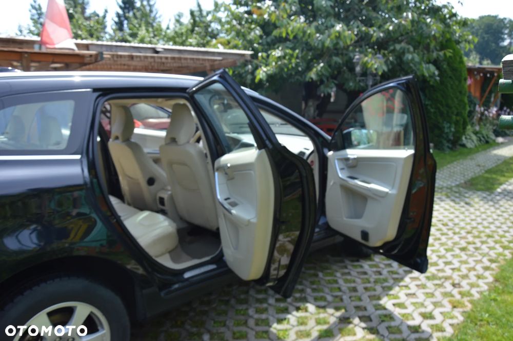 Volvo XC 60 DRIVe R Design - 9