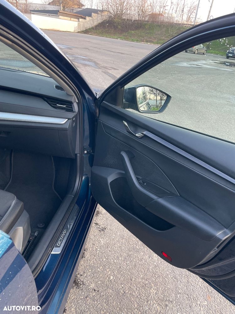Skoda Octavia Combi 2.0 TDI Tour - 12