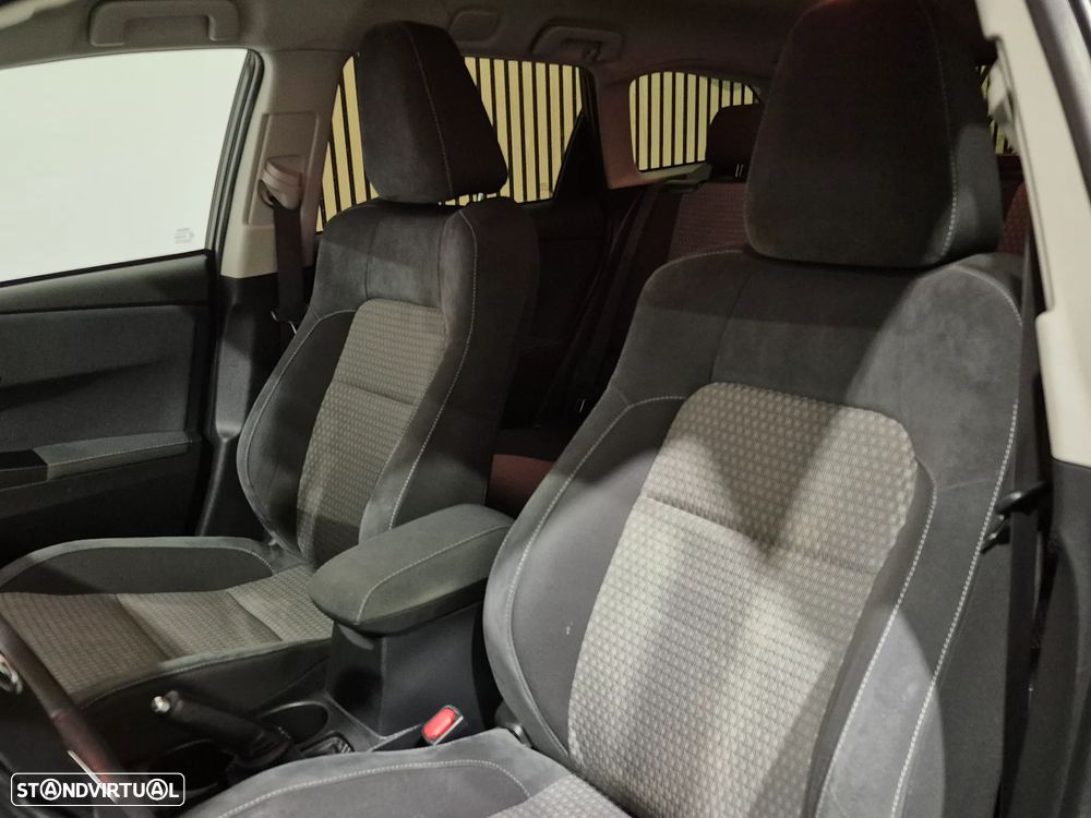 Toyota Auris Touring Sports 1.8 HSD Comfort +P.Techno+P.Sport - 30