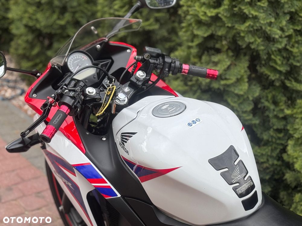 Honda CBR - 15